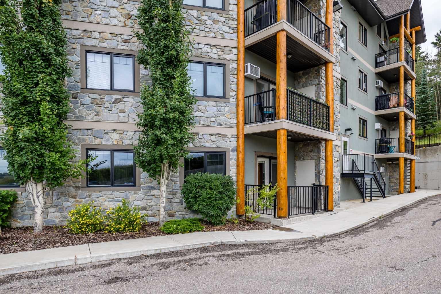 117, 77 George Fox Trail W