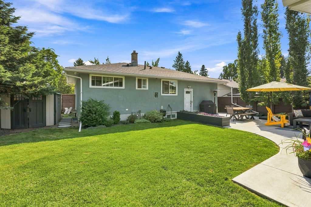 77 Westwood Drive SW