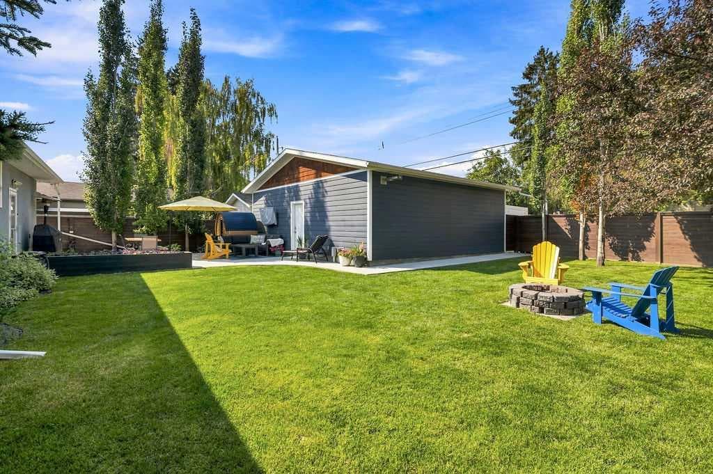 77 Westwood Drive SW