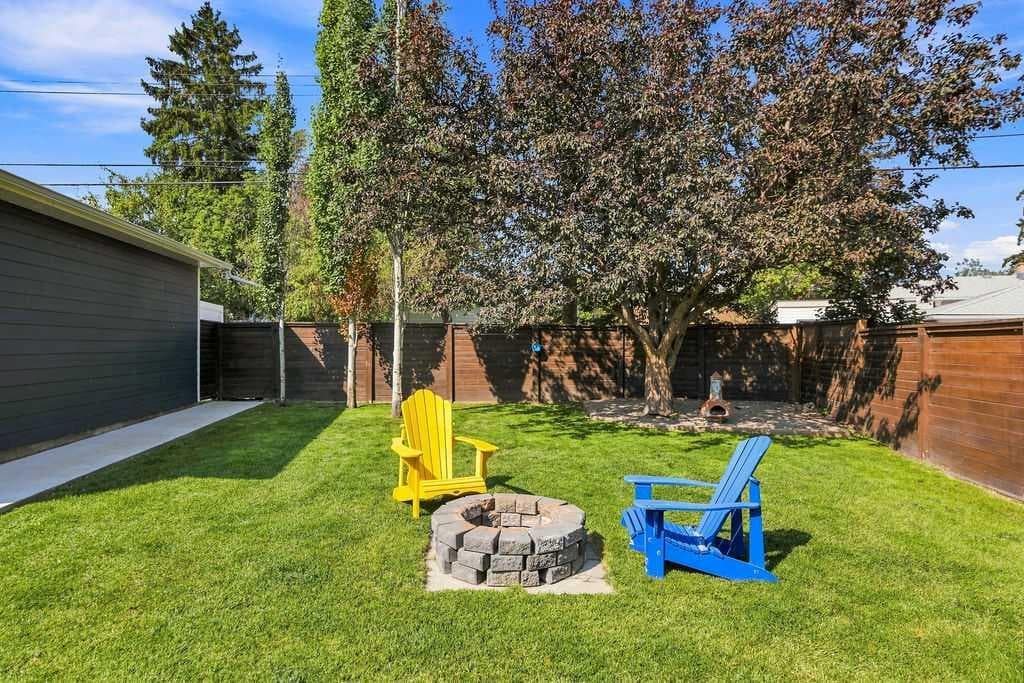 77 Westwood Drive SW