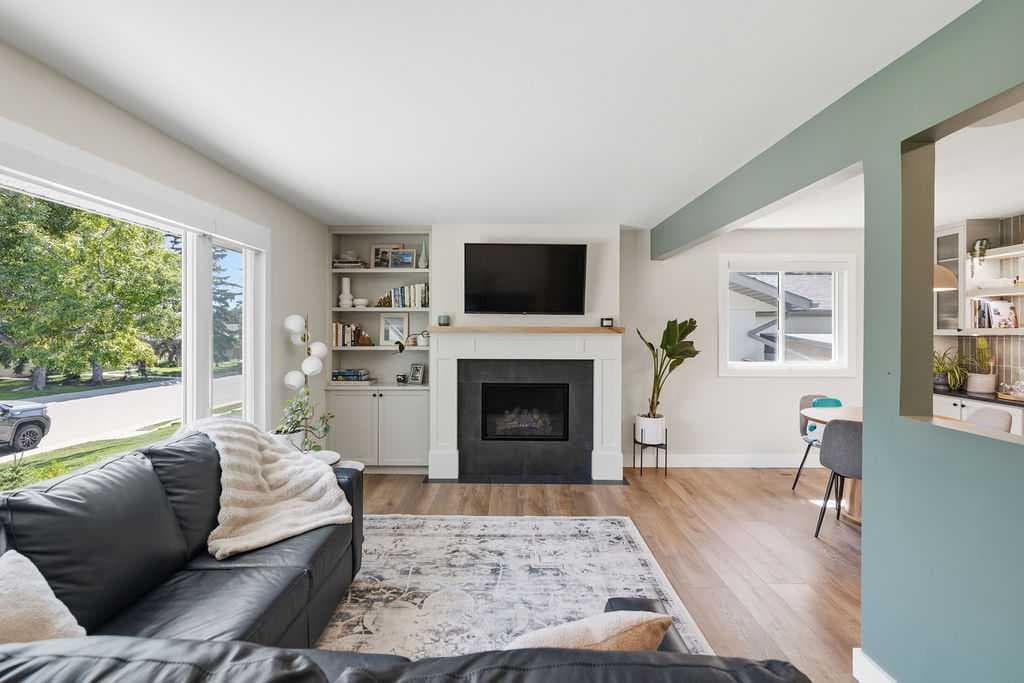 77 Westwood Drive SW