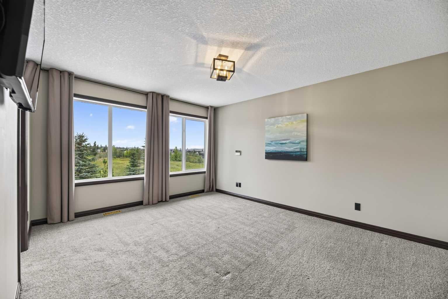 50 Kincora Park NW