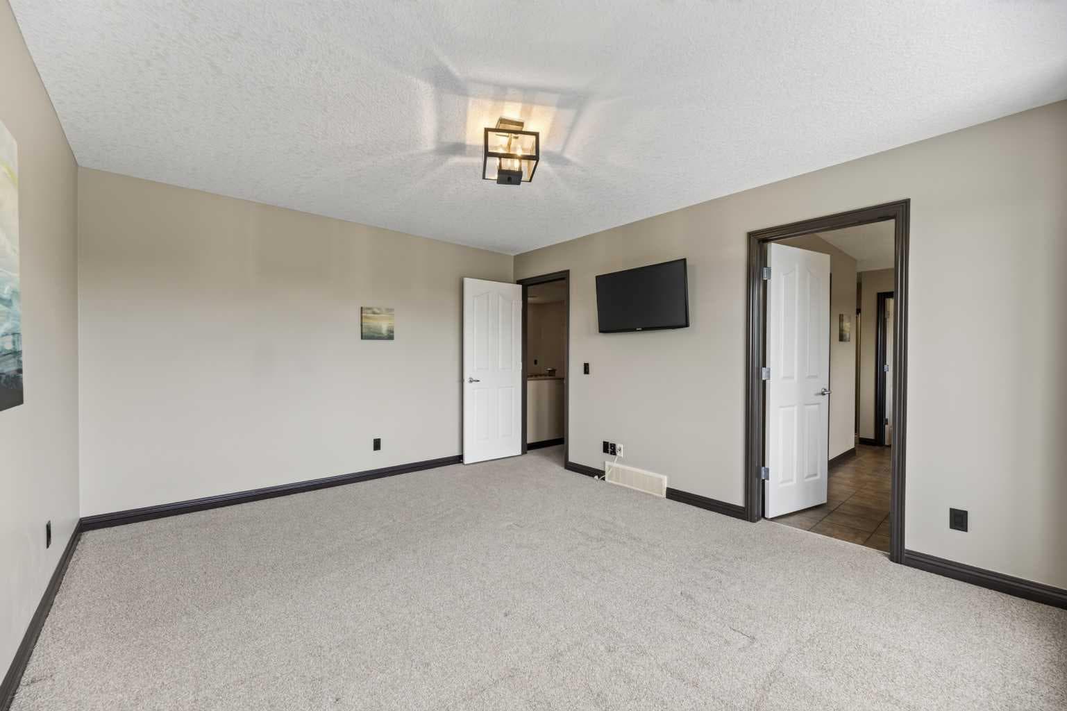 50 Kincora Park NW