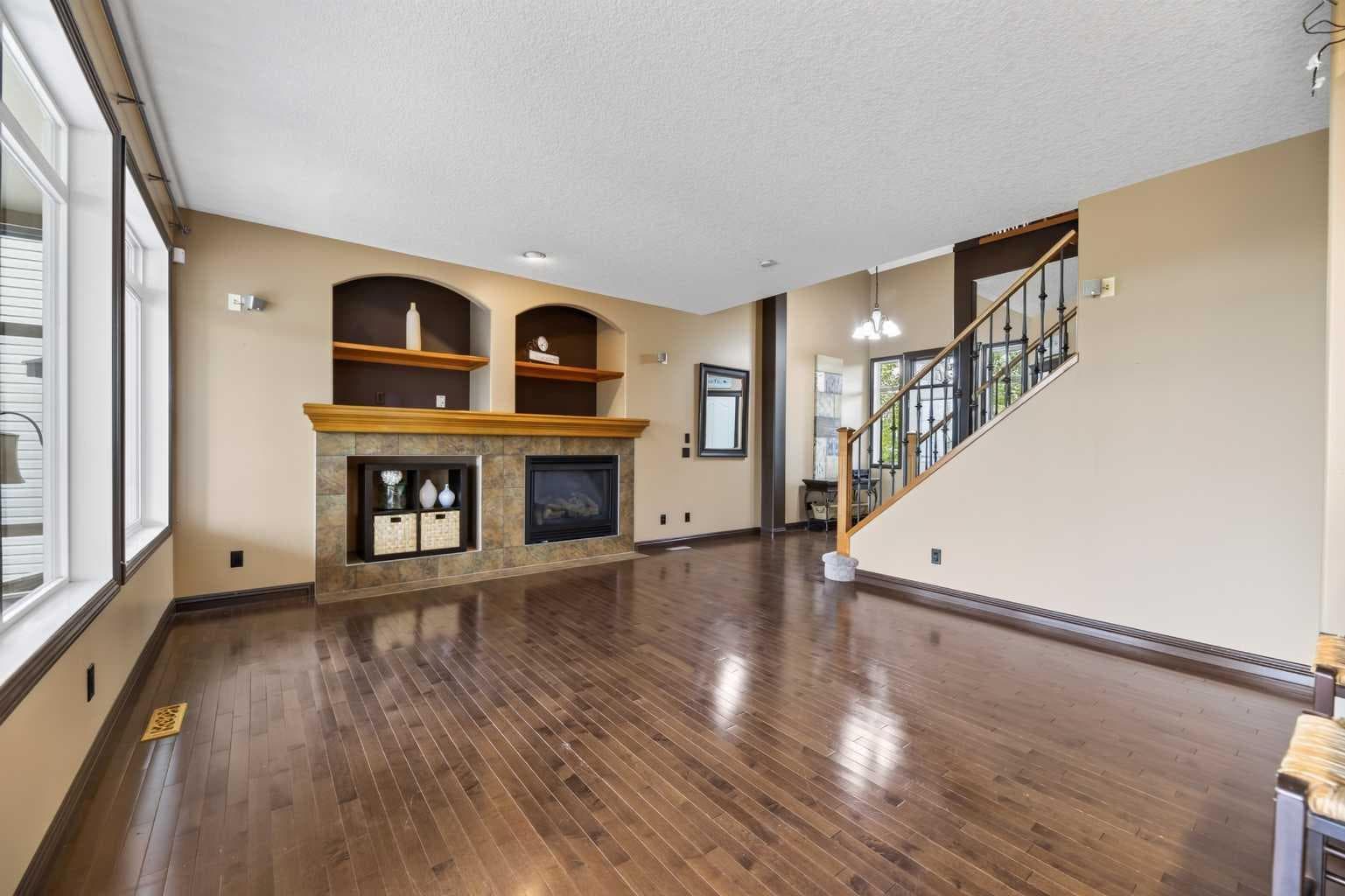 50 Kincora Park NW