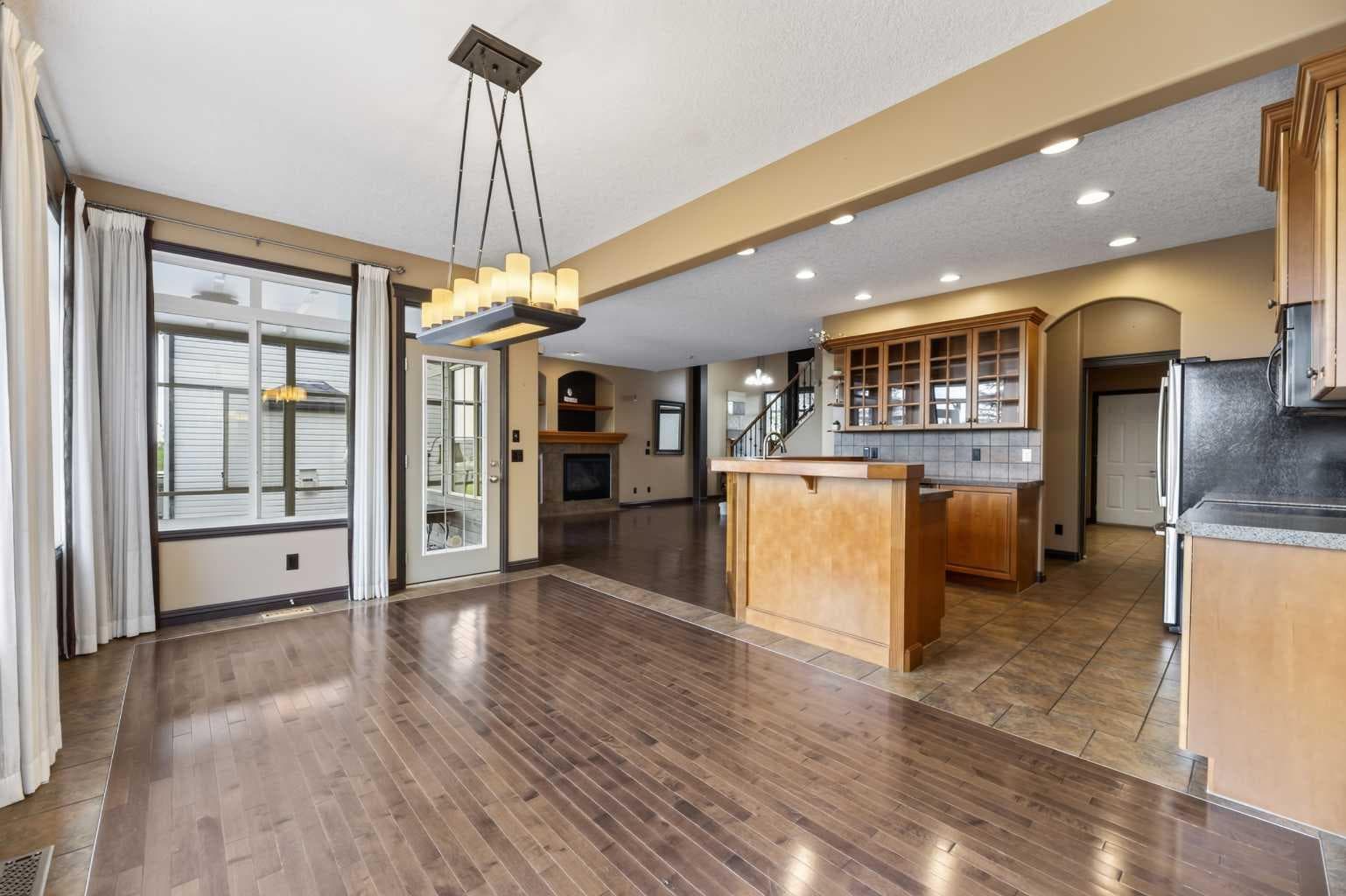 50 Kincora Park NW