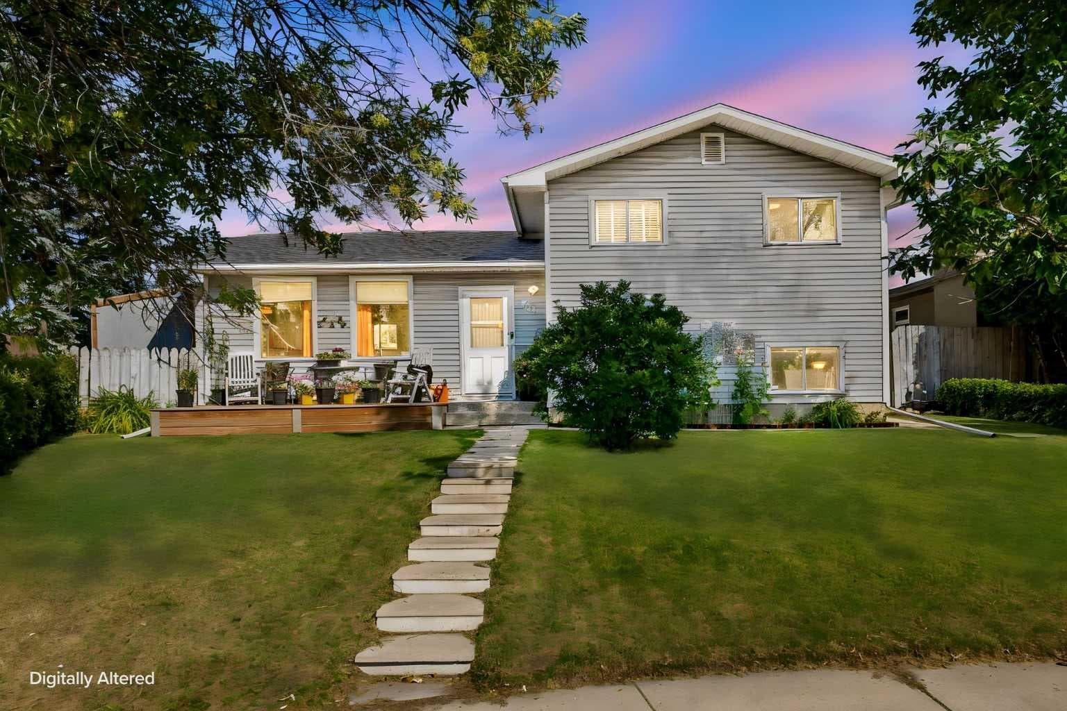 204 Rundleridge Drive NE