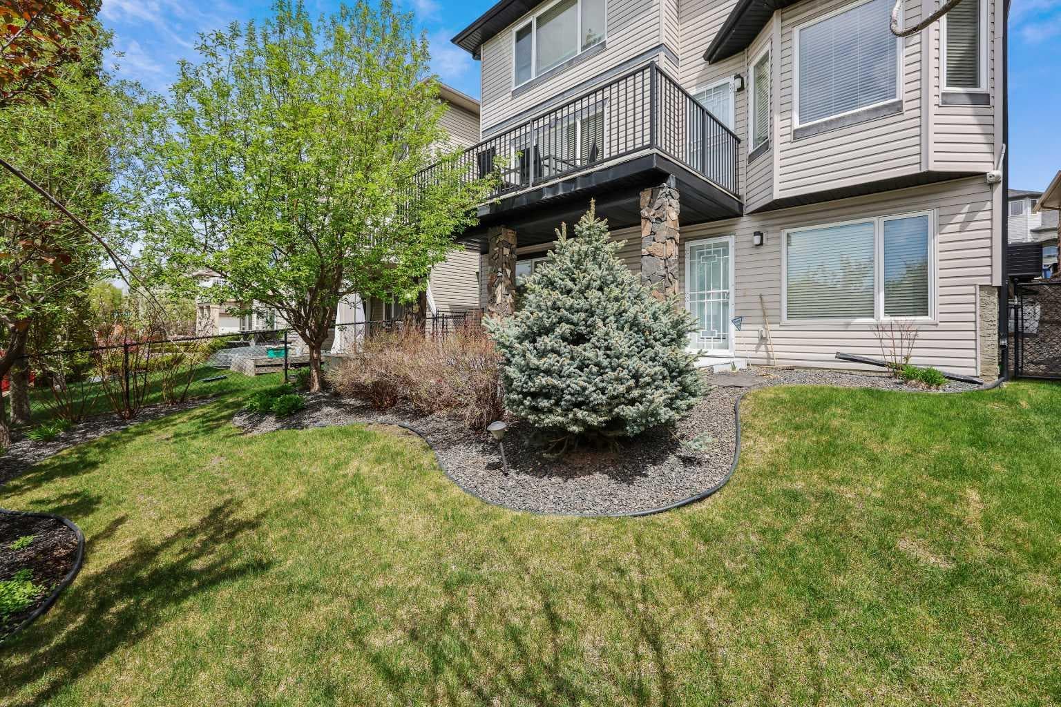 35 Rockyledge Rise NW