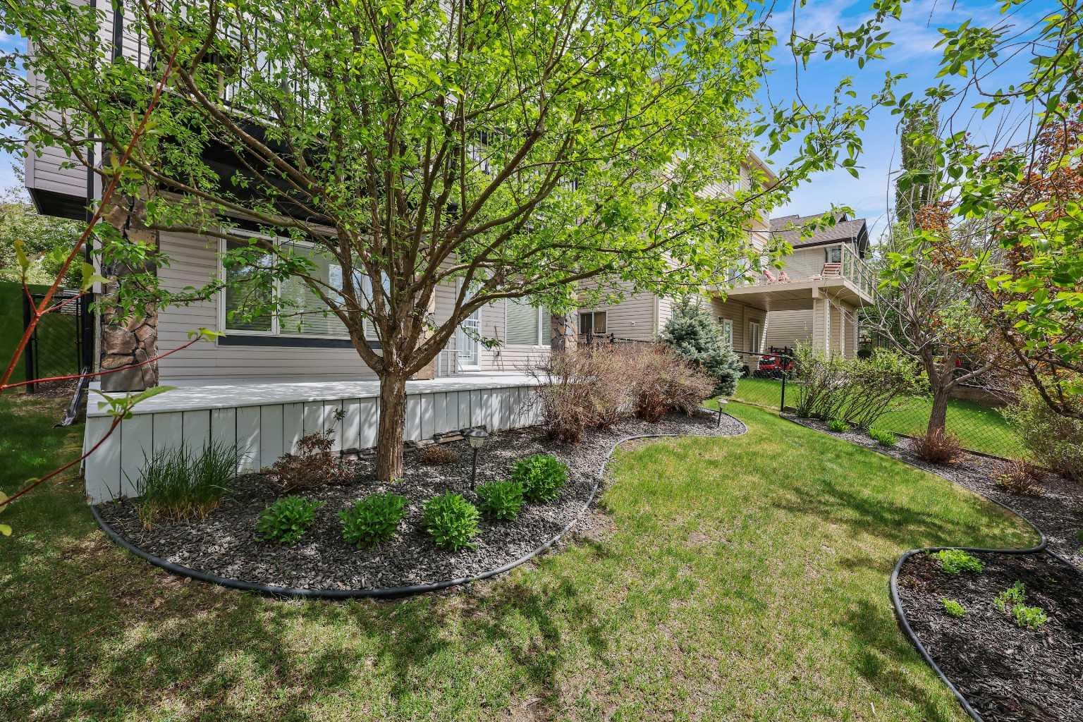 35 Rockyledge Rise NW