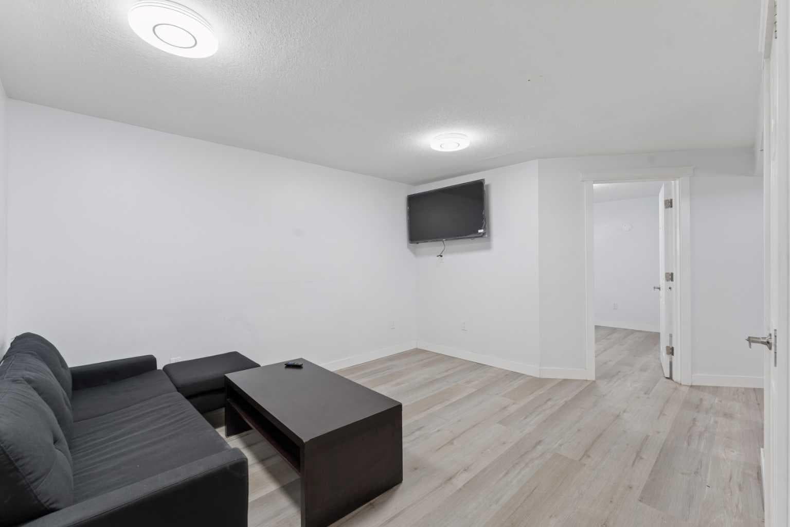 4666 marbank Drive 