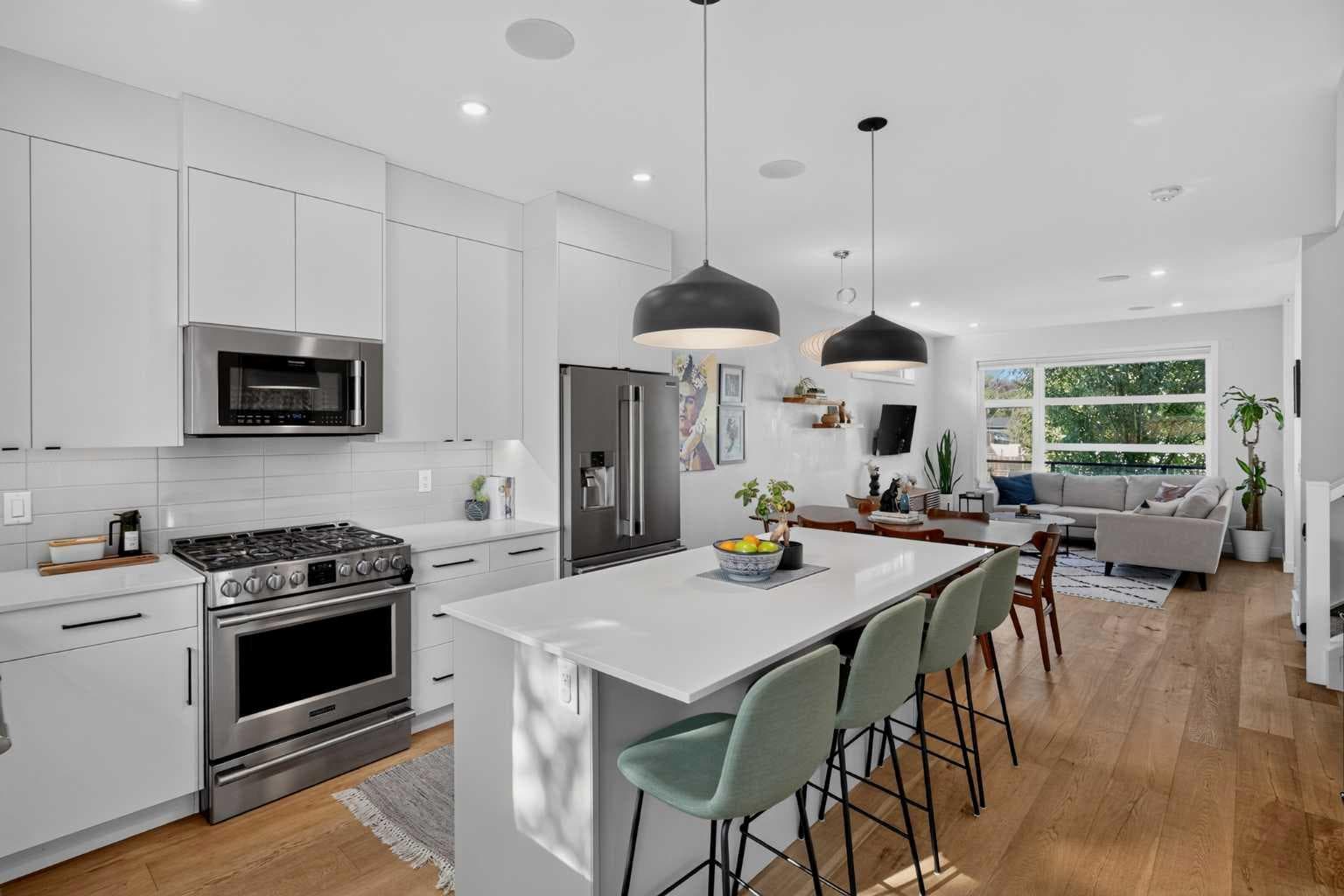 1950 12 Street NW