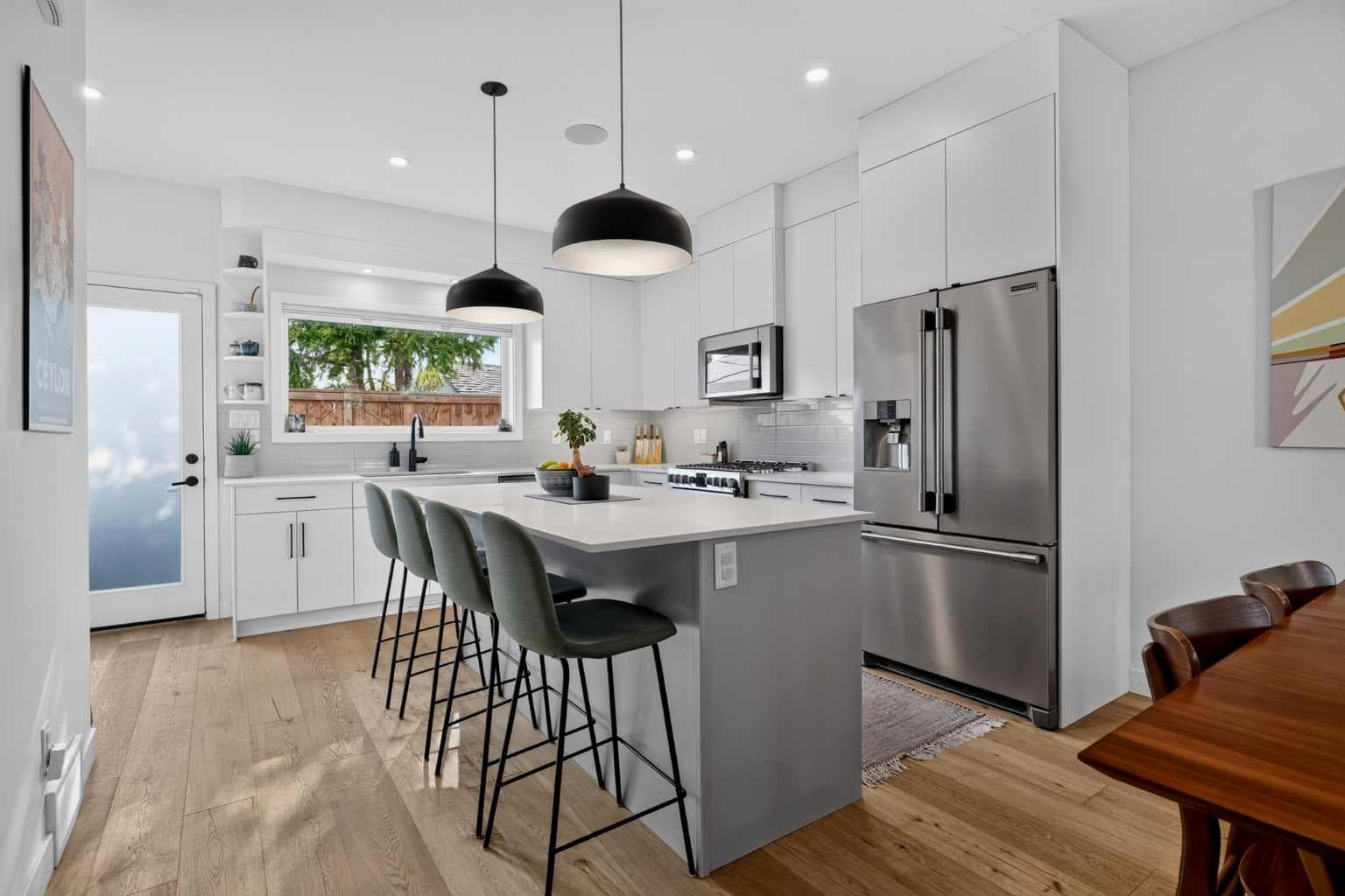 1950 12 Street NW
