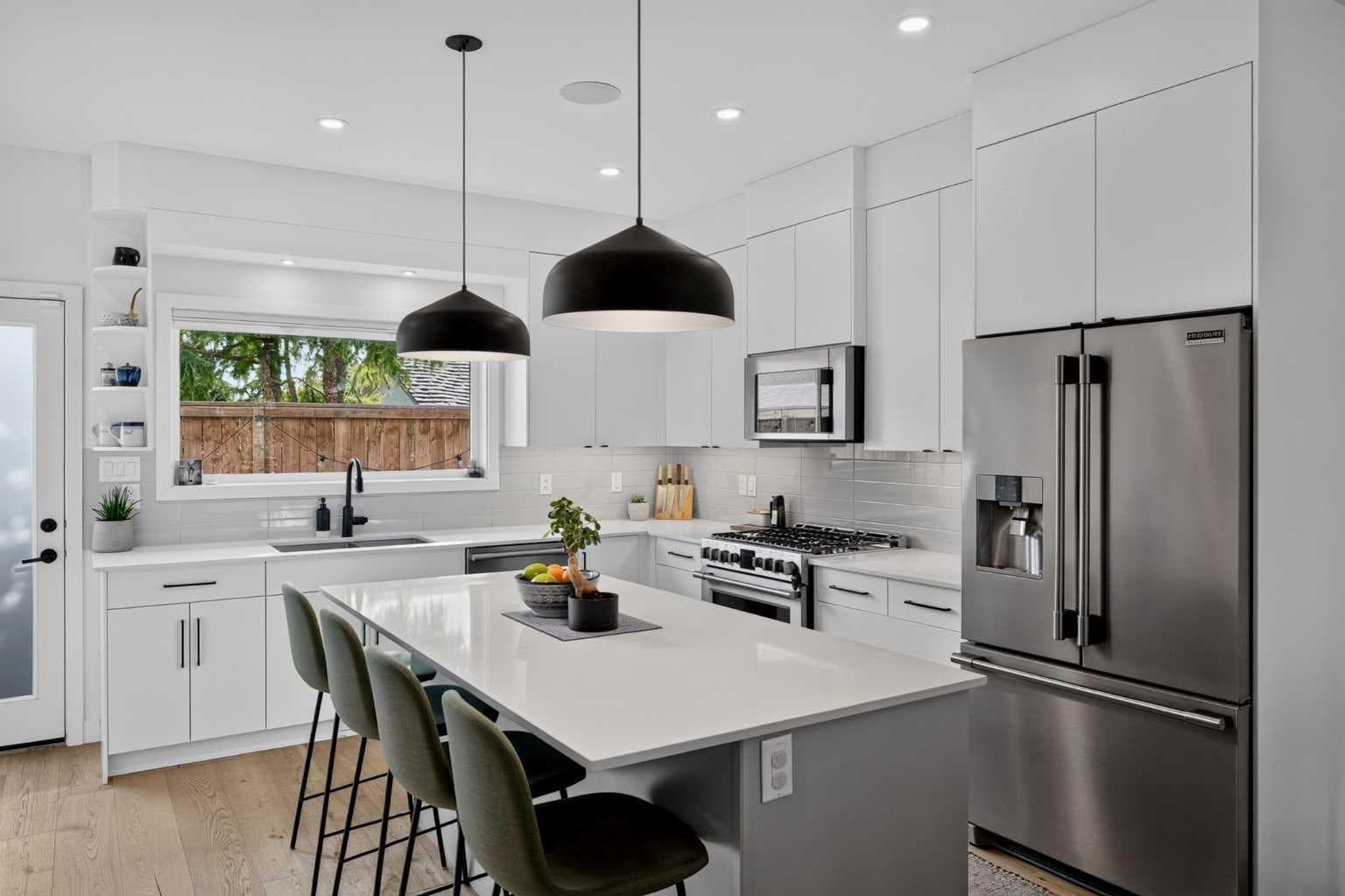 1950 12 Street NW