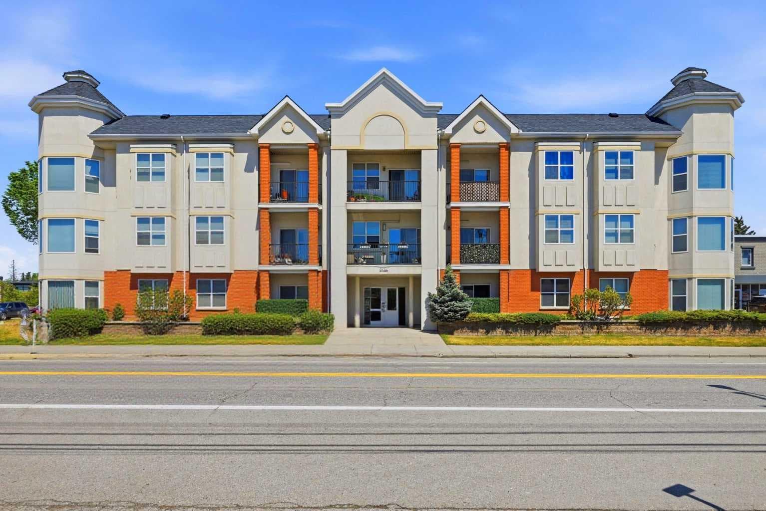 106, 2134 Kensington Road NW