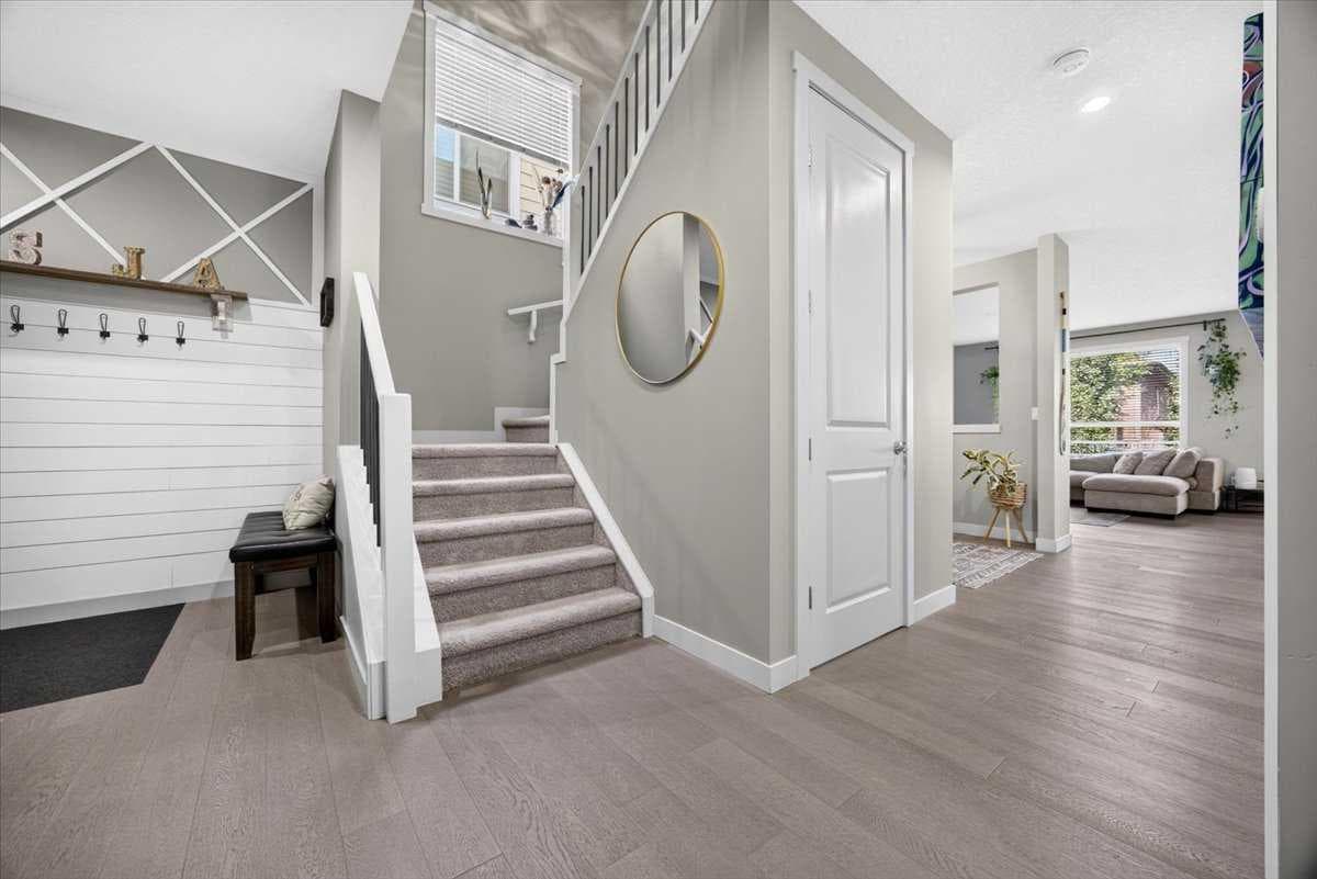136 Riviera Way 