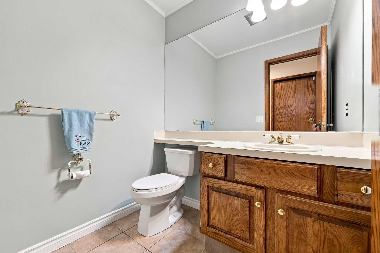 952 Edgemont Road NW