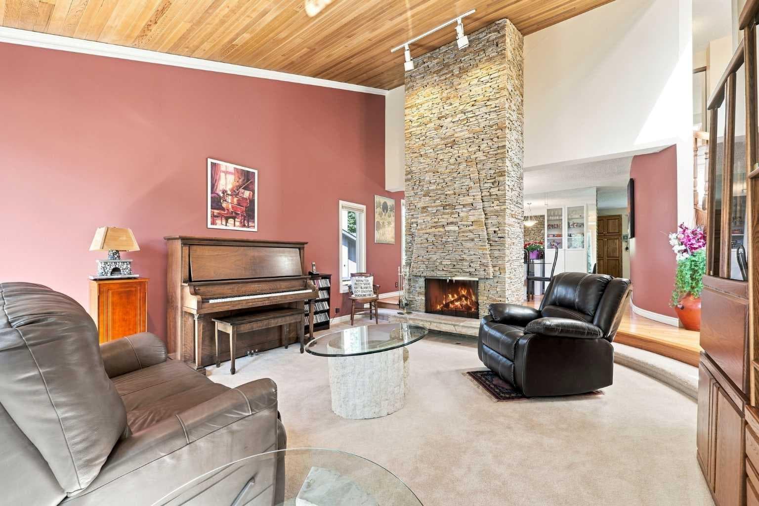 952 Edgemont Road NW