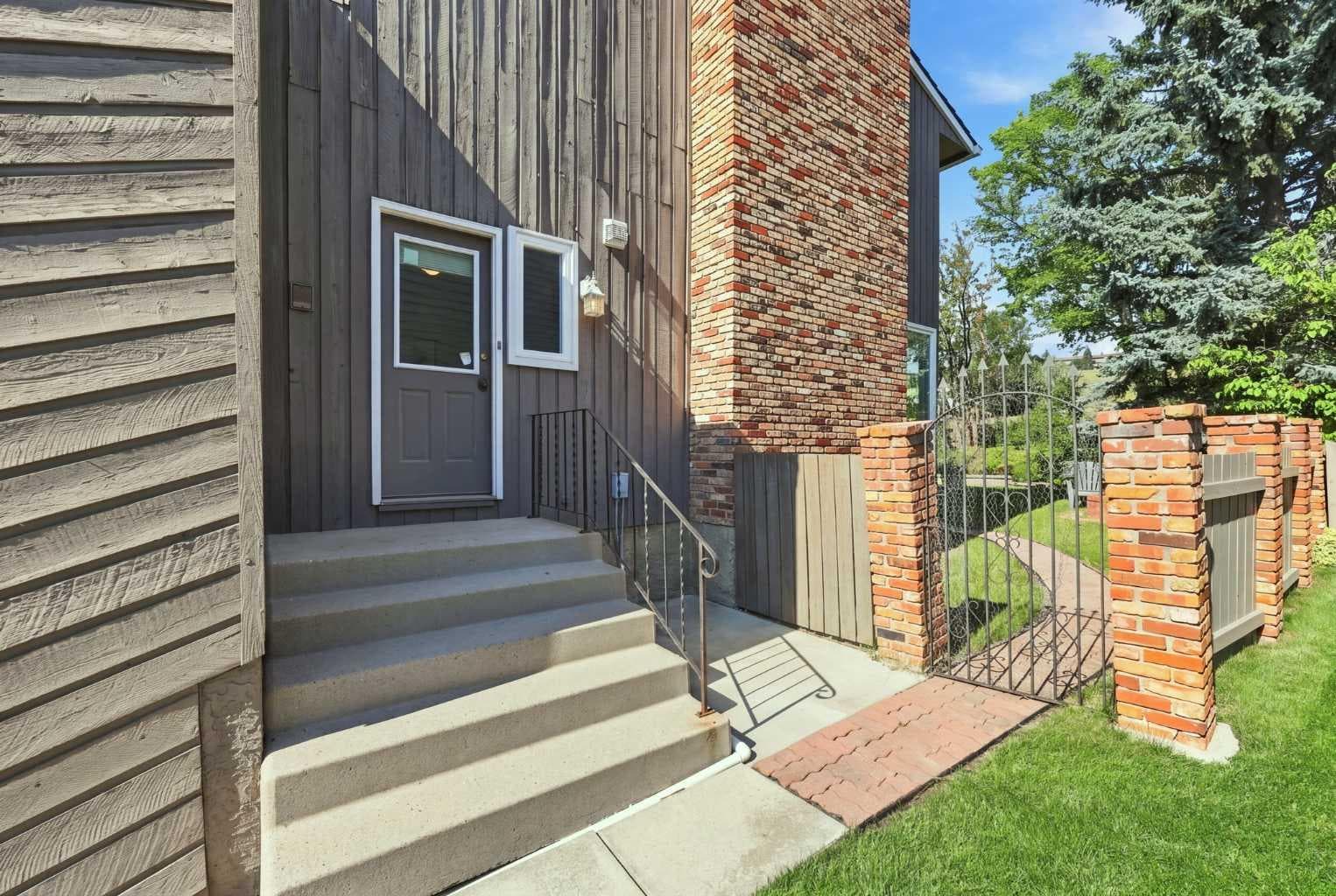 952 Edgemont Road NW