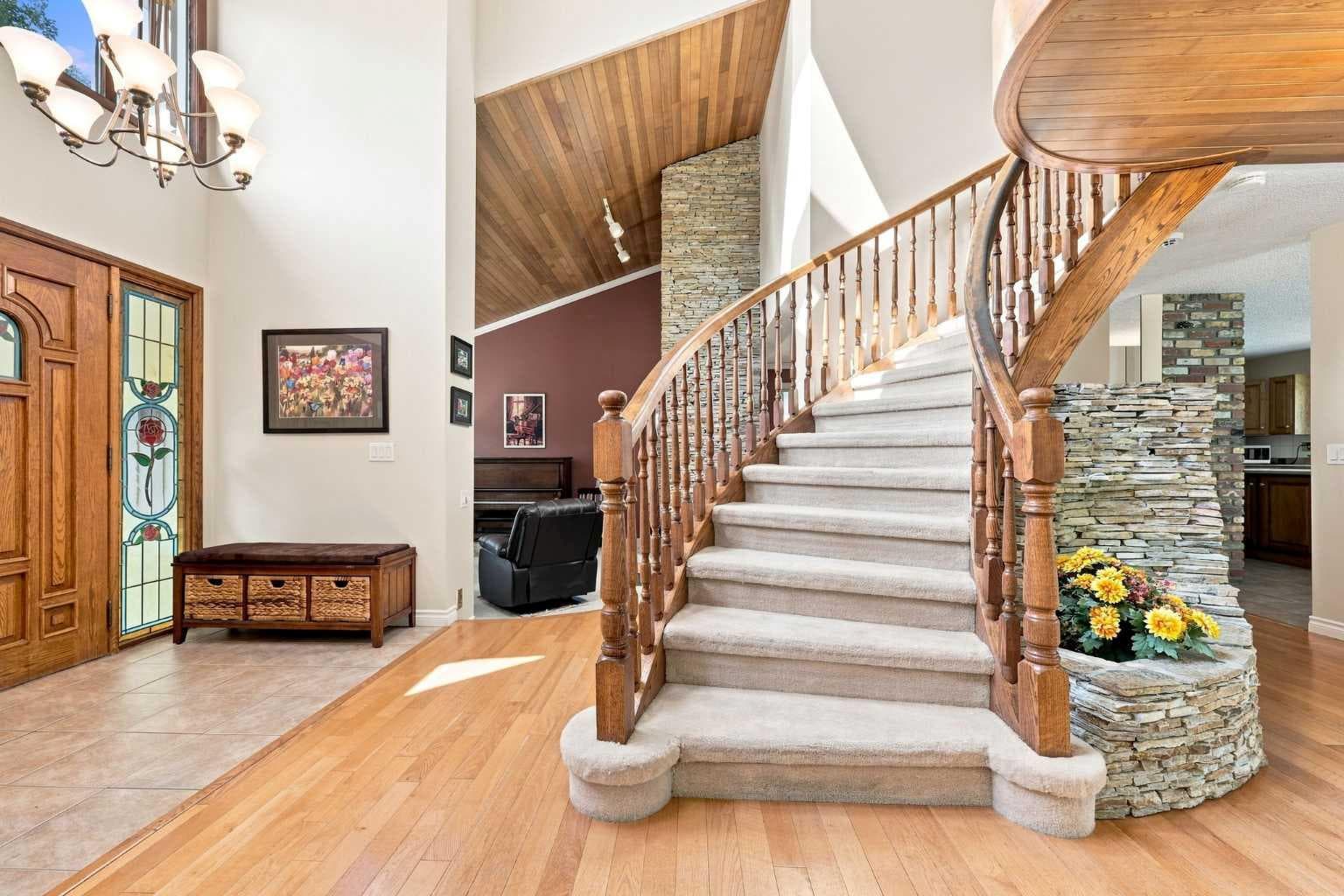 952 Edgemont Road NW