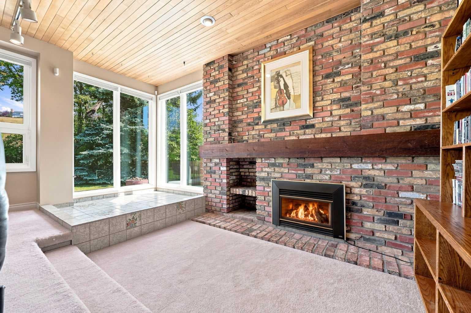 952 Edgemont Road NW