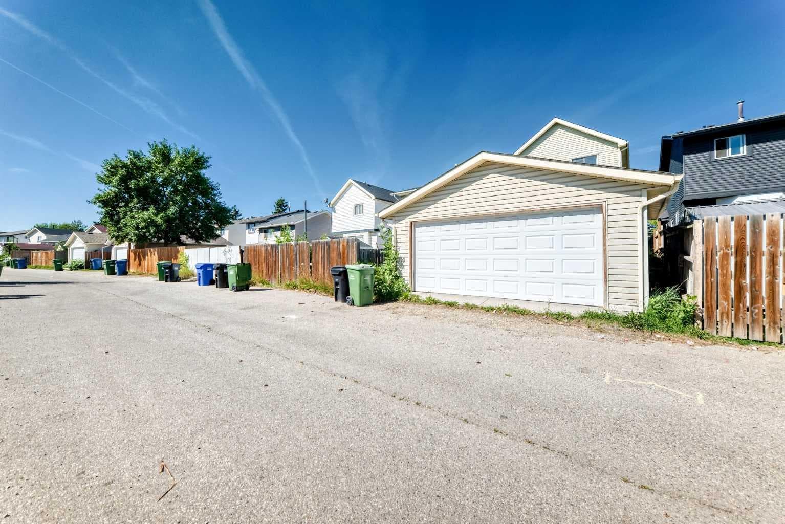 312 Falton Drive NE