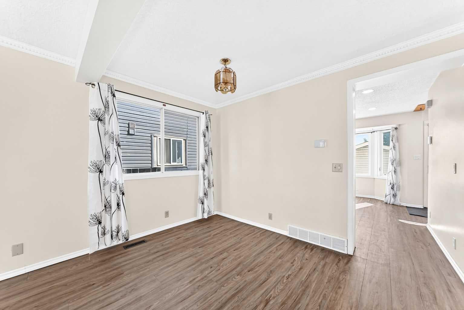 312 Falton Drive NE