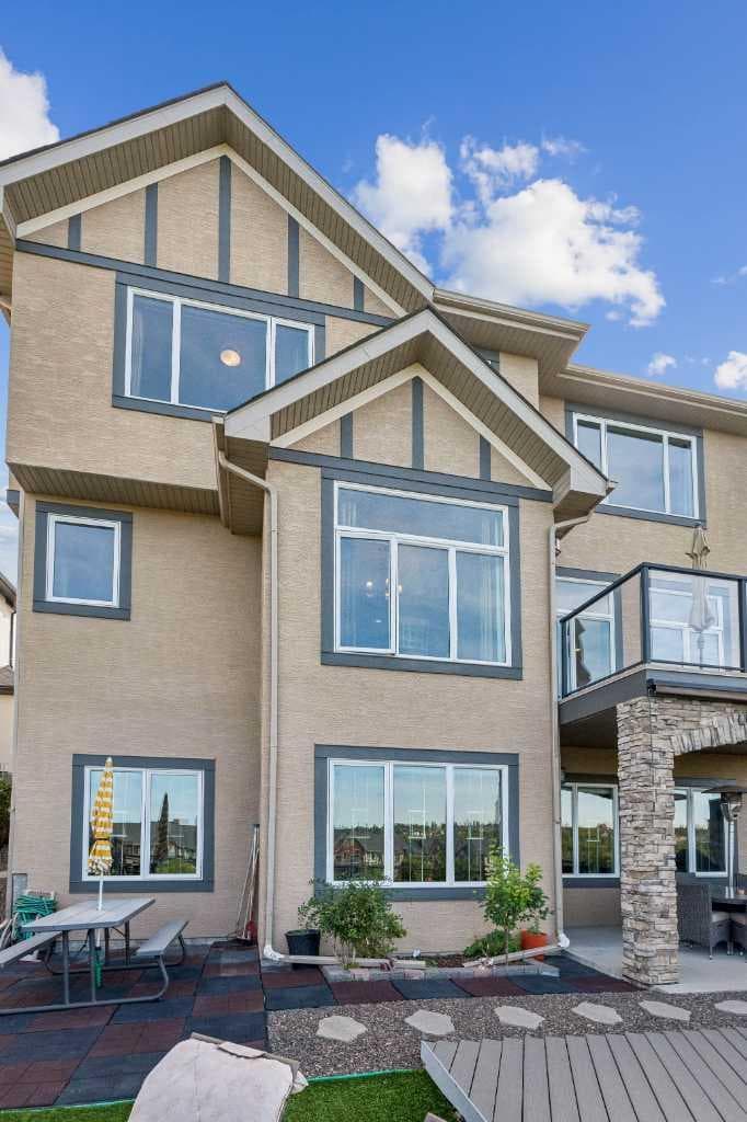 132 Aspenshire Drive SW
