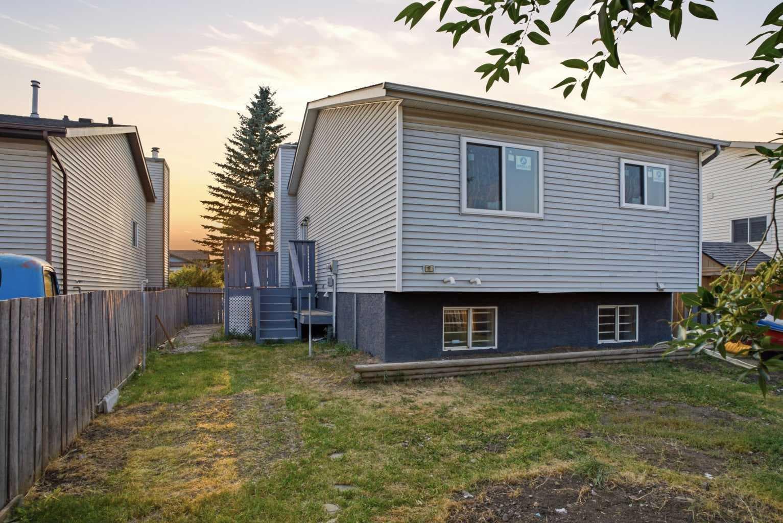 52 Erin Meadows Court SE