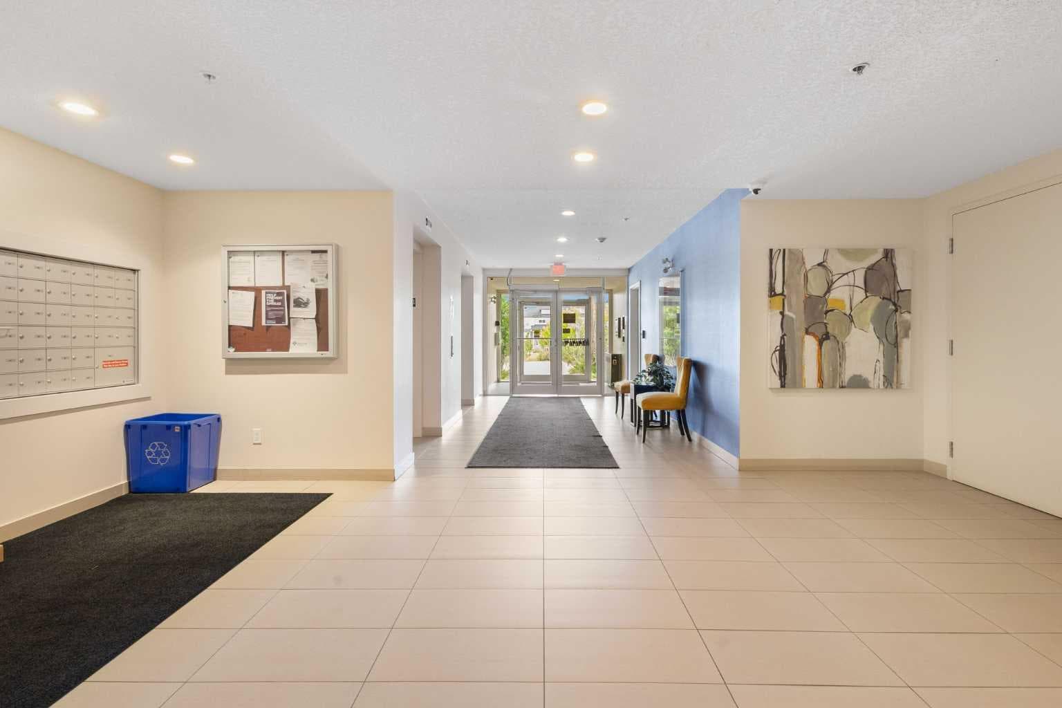 412, 2300 Evanston Square NW