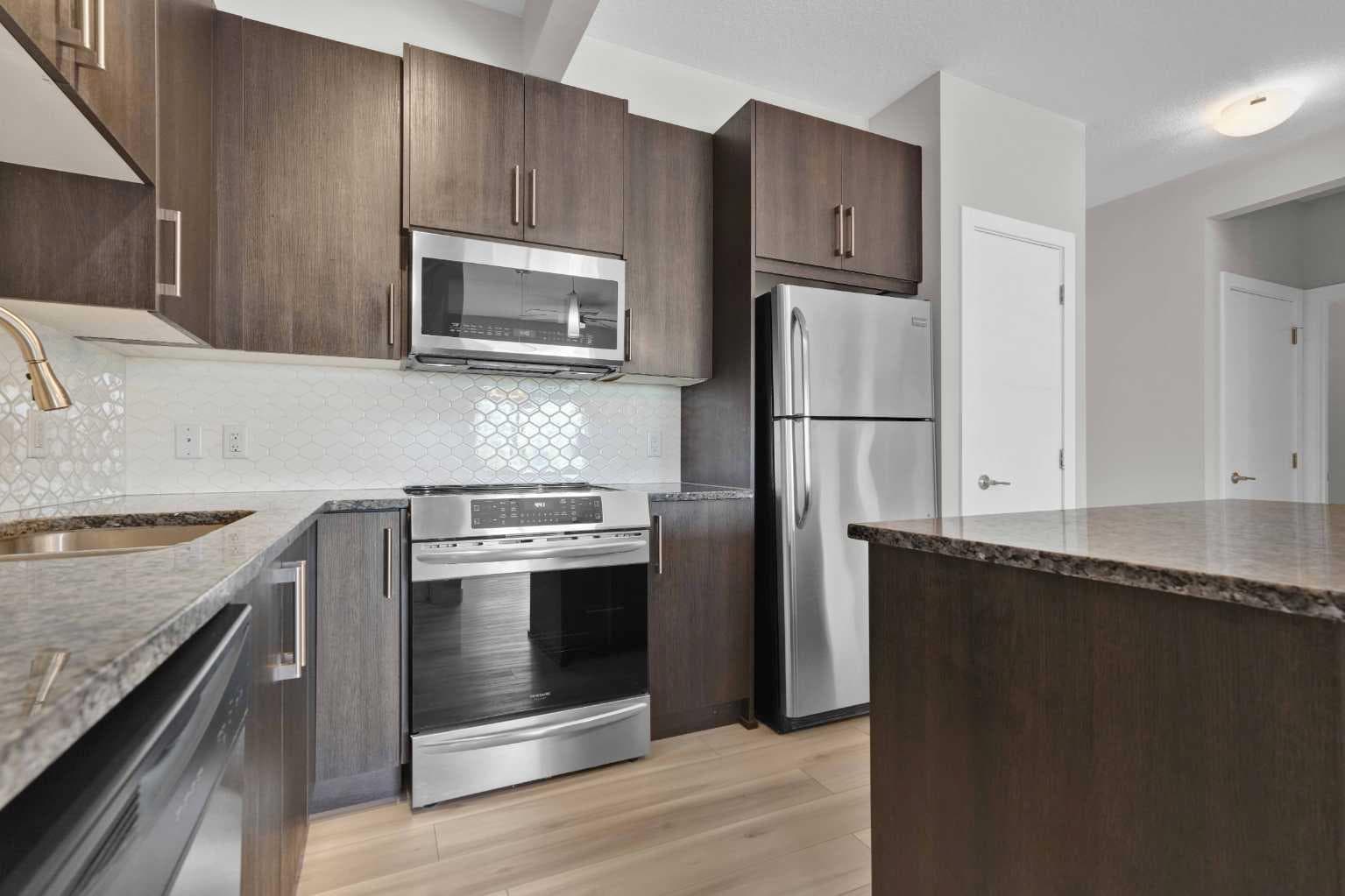 118, 16 Sage Hill Terrace NW