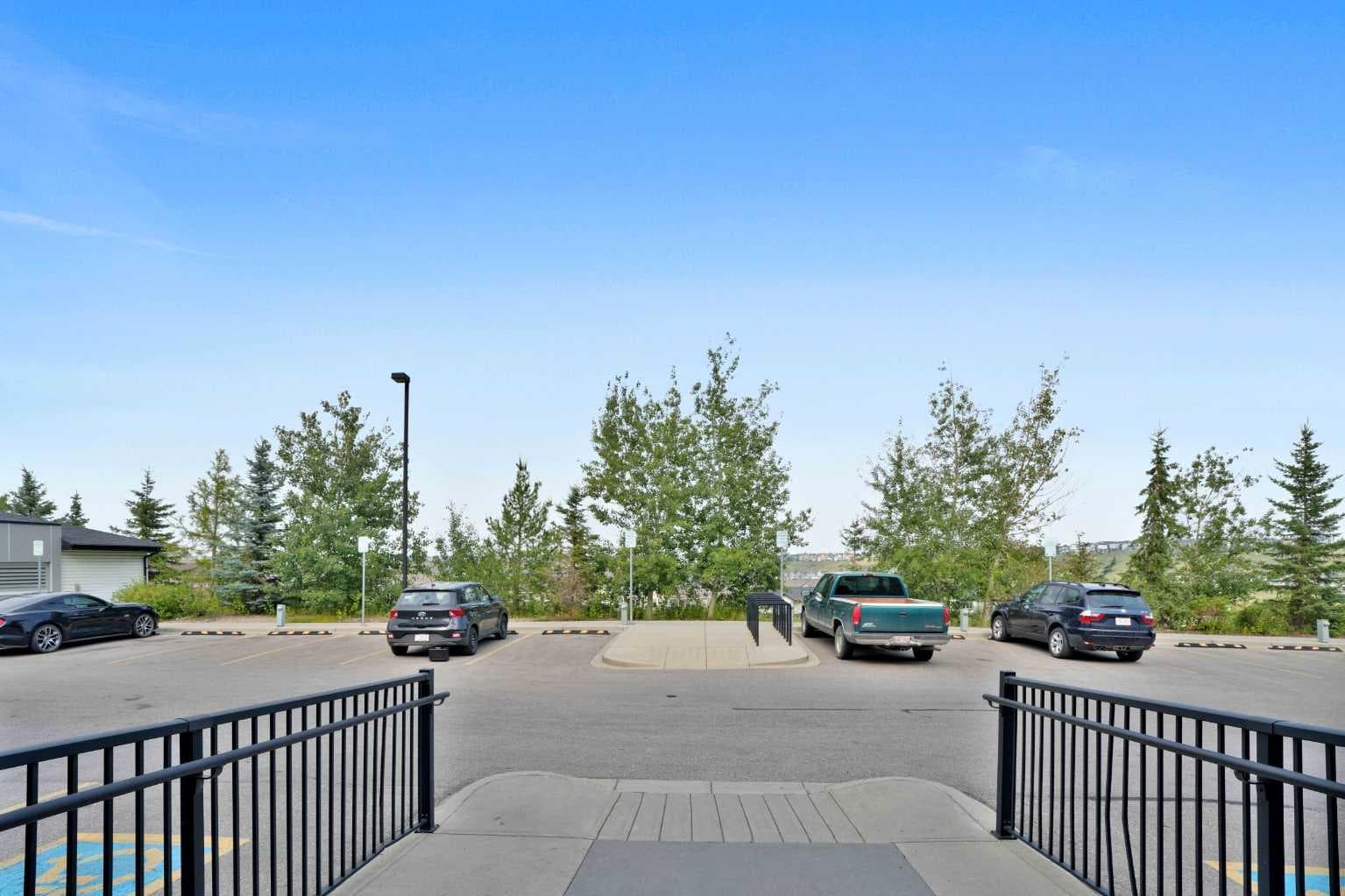 118, 16 Sage Hill Terrace NW