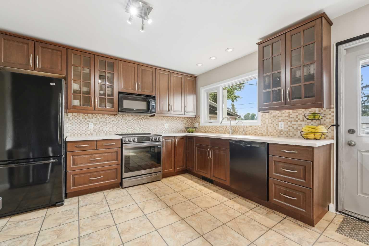 9 Foxwell Road SE
