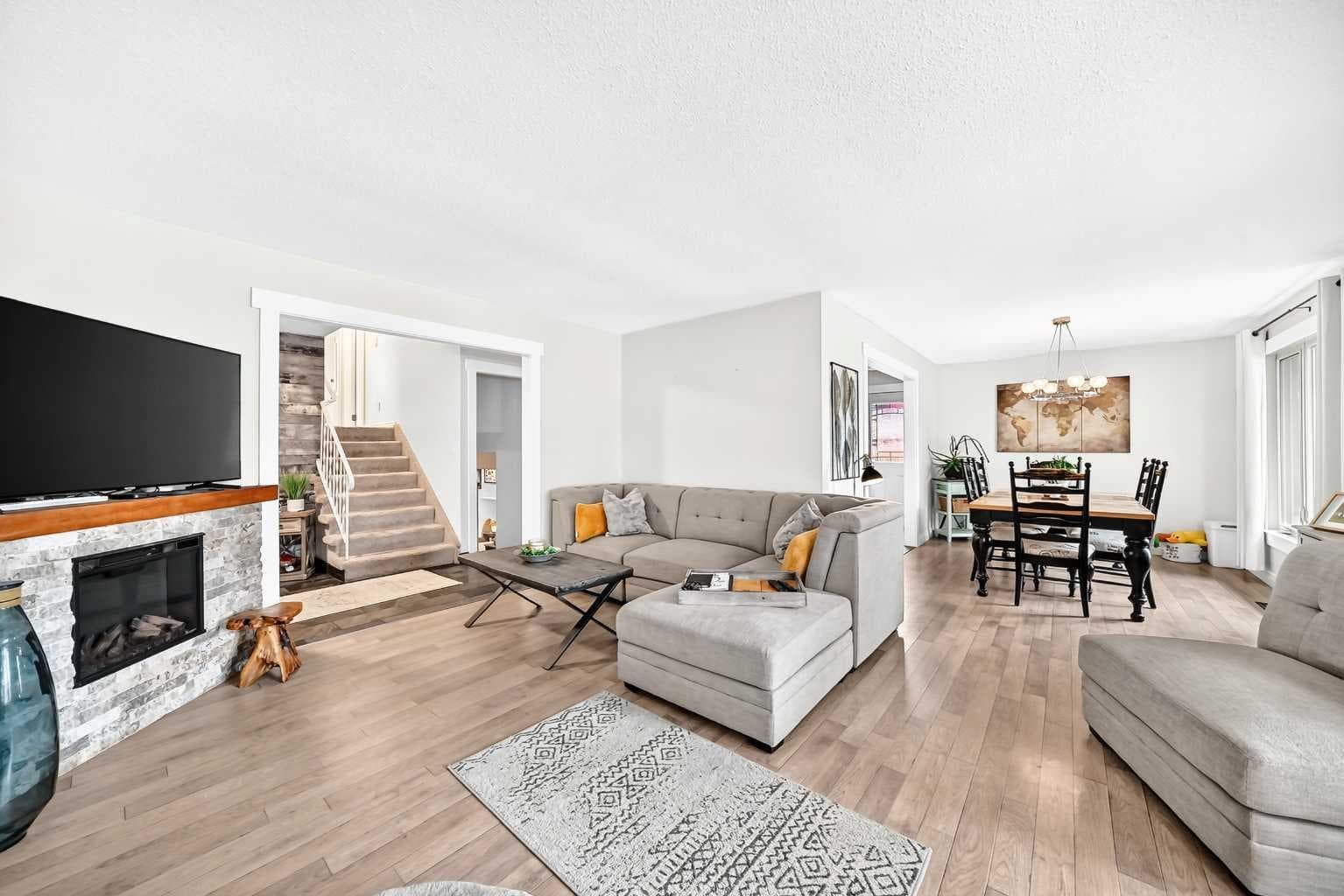 204 Midridge Crescent SE