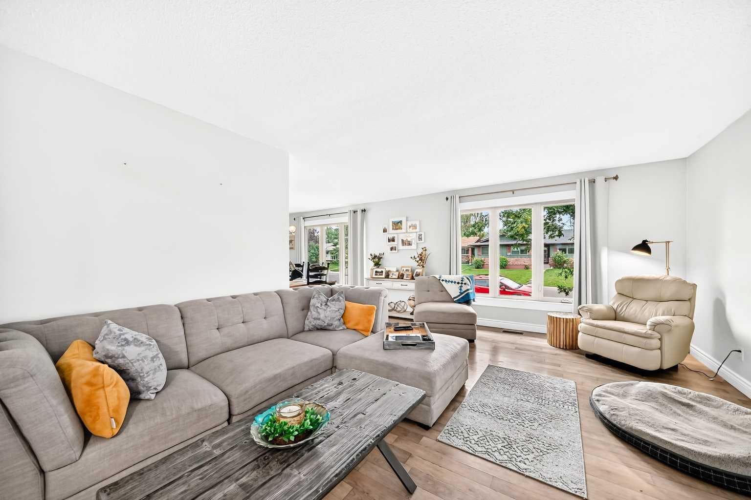 204 Midridge Crescent SE