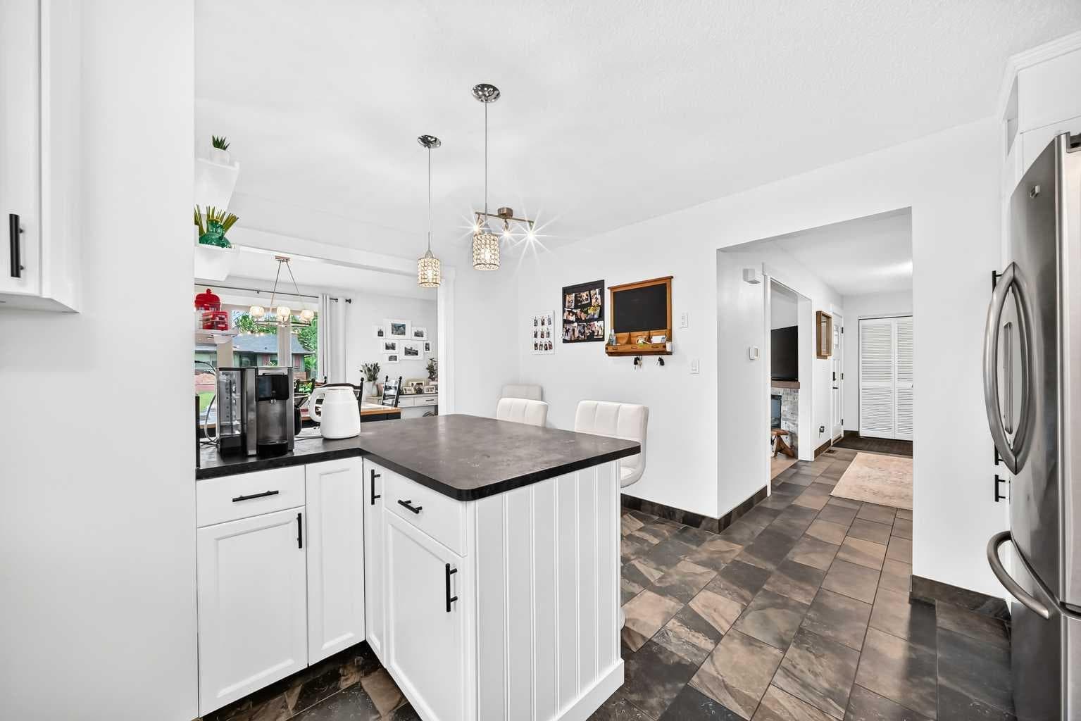 204 Midridge Crescent SE