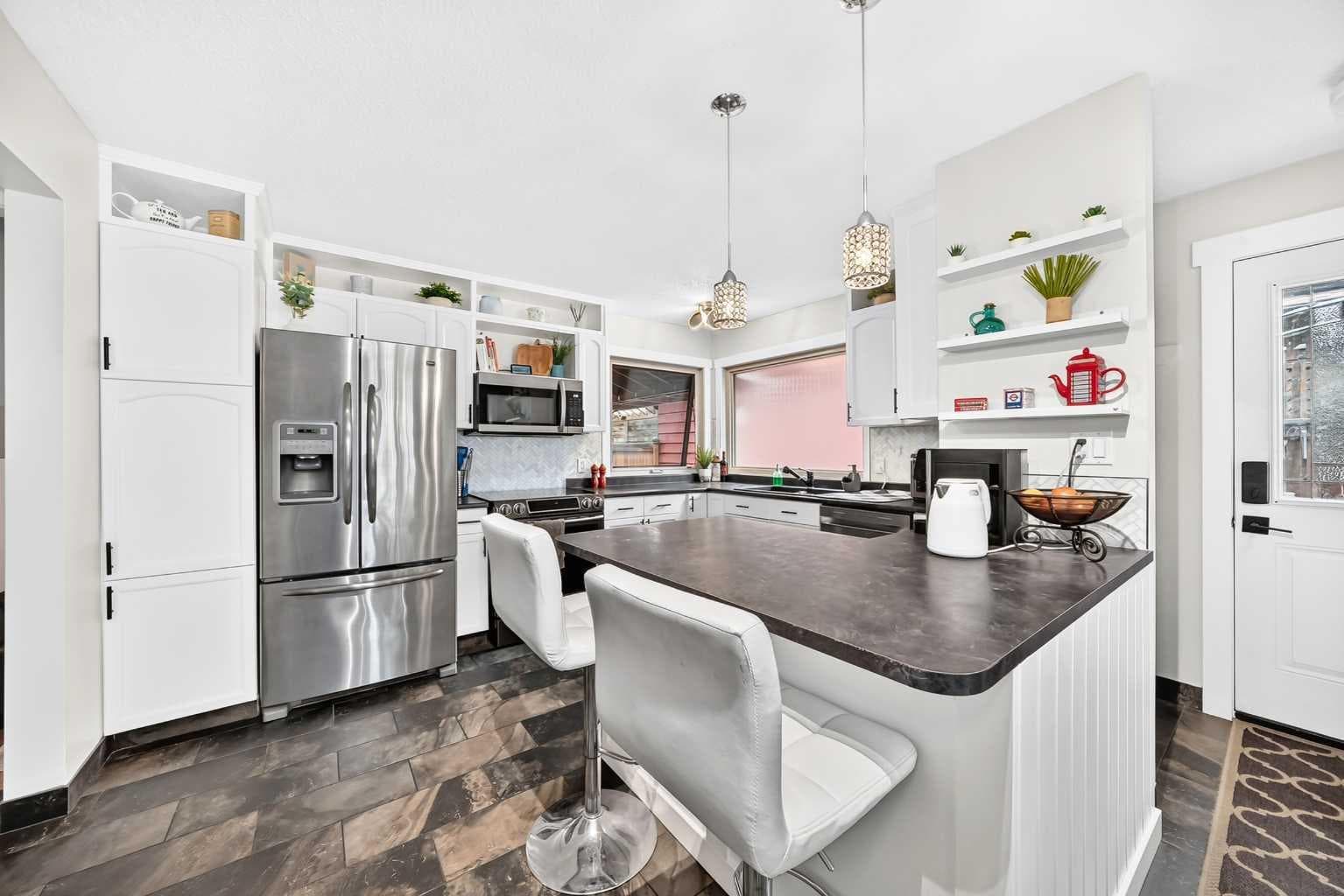 204 Midridge Crescent SE
