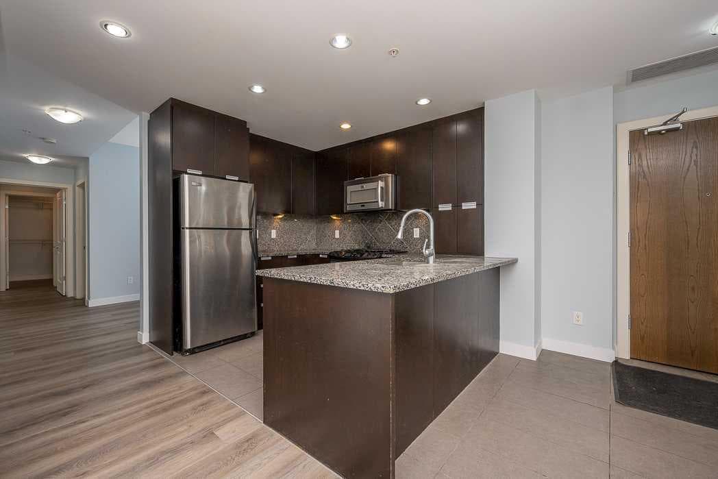 2007, 99 Spruce Place SW