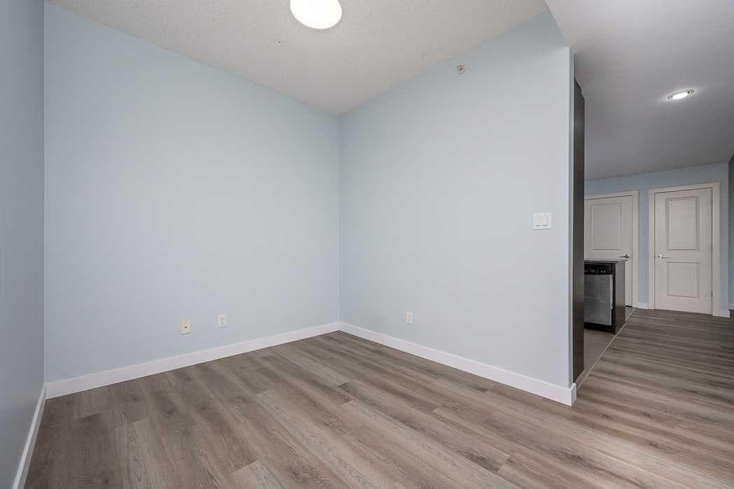 2007, 99 Spruce Place SW