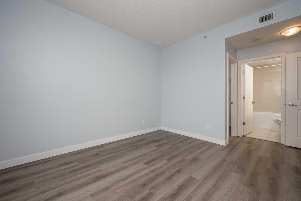 2007, 99 Spruce Place SW