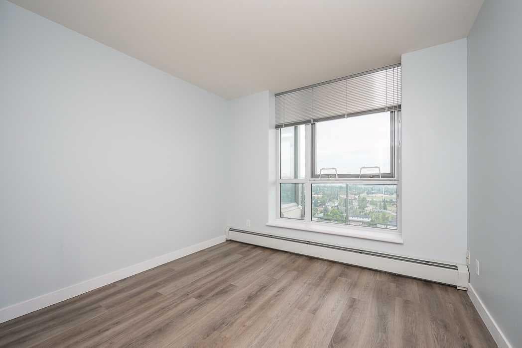 2007, 99 Spruce Place SW