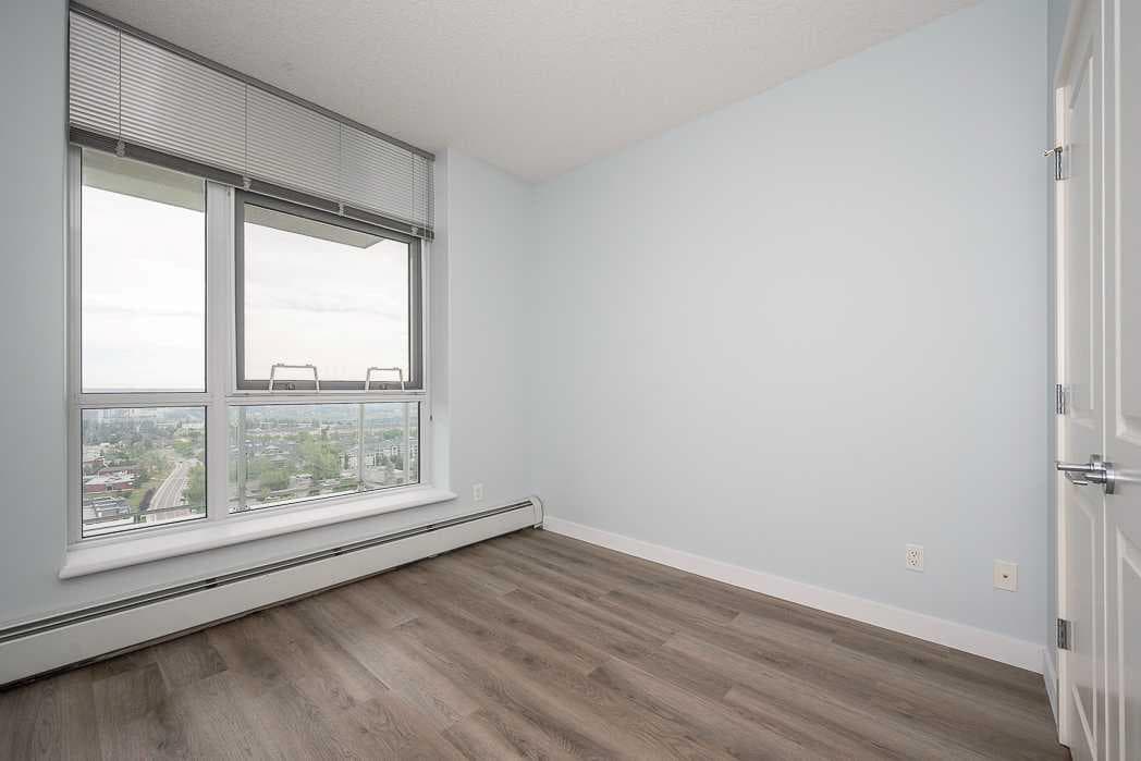 2007, 99 Spruce Place SW