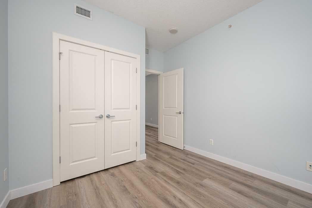 2007, 99 Spruce Place SW