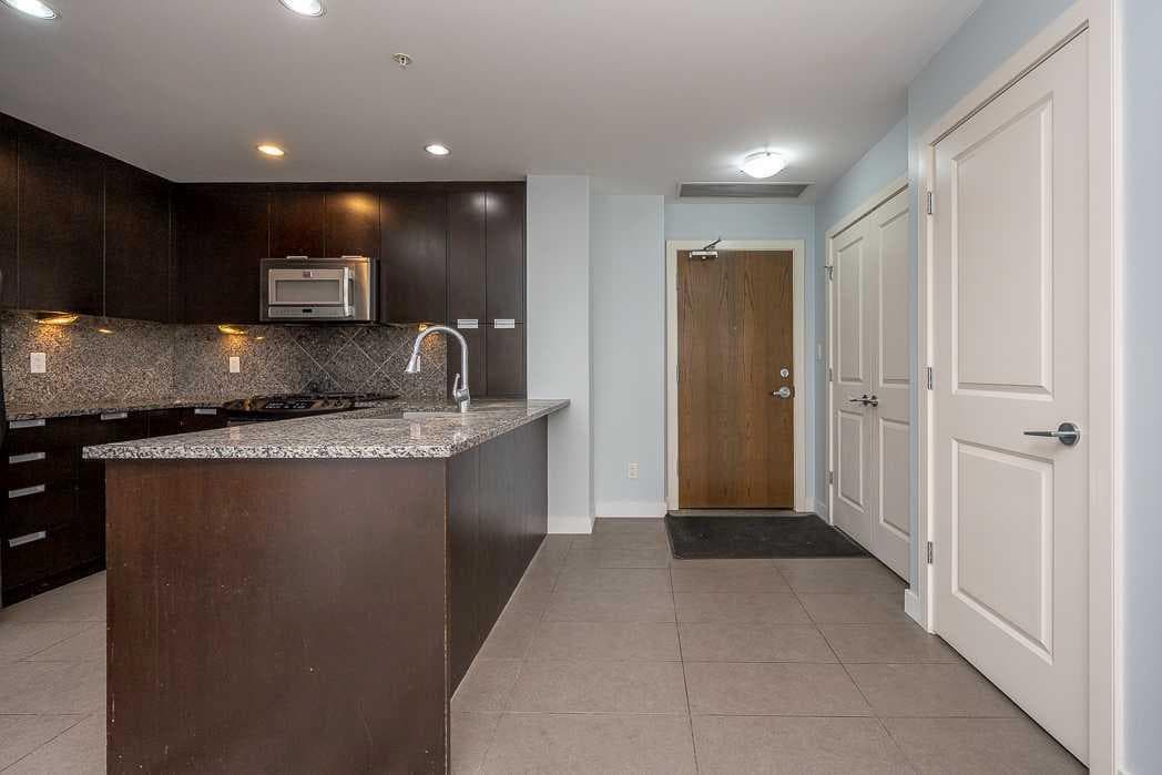 2007, 99 Spruce Place SW