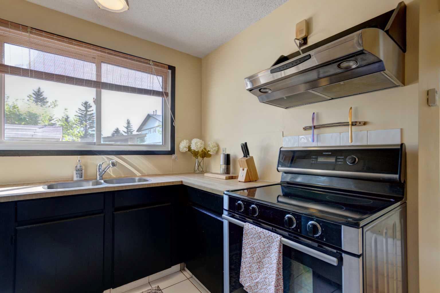 12, 740 Bracewood Drive SW