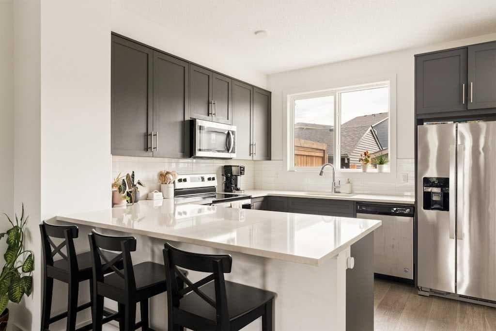 39 Howse Rise NE