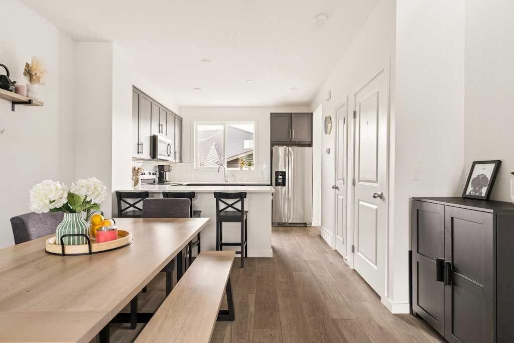 39 Howse Rise NE
