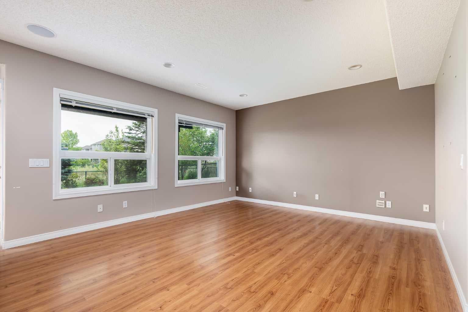 92 Everhollow Way SW