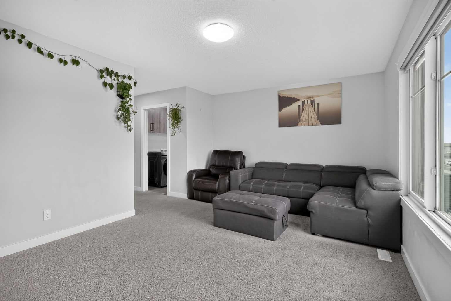 439 Bayview Way SW