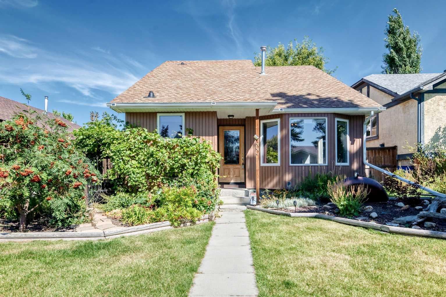 300 Marquis Place SE