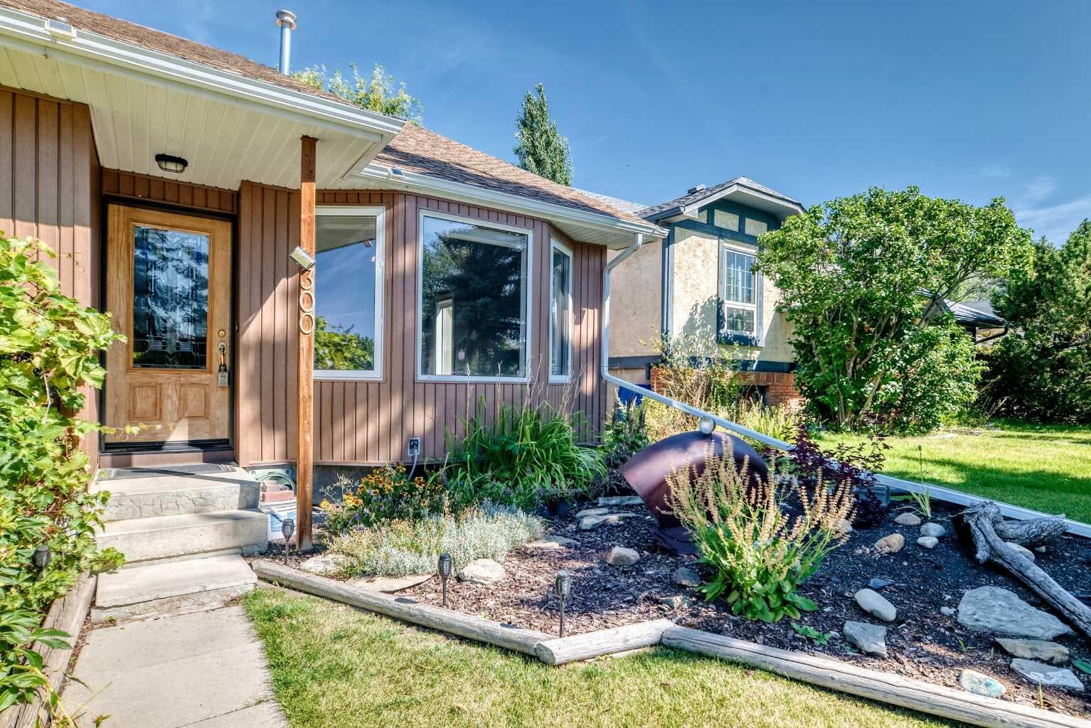 300 Marquis Place SE
