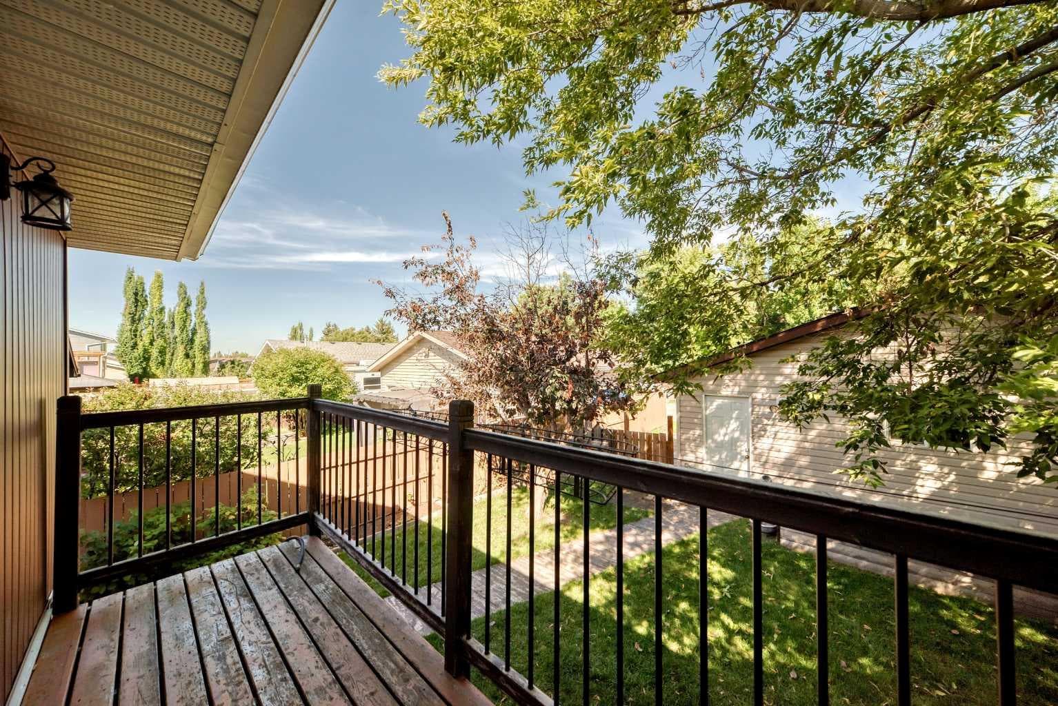 300 Marquis Place SE